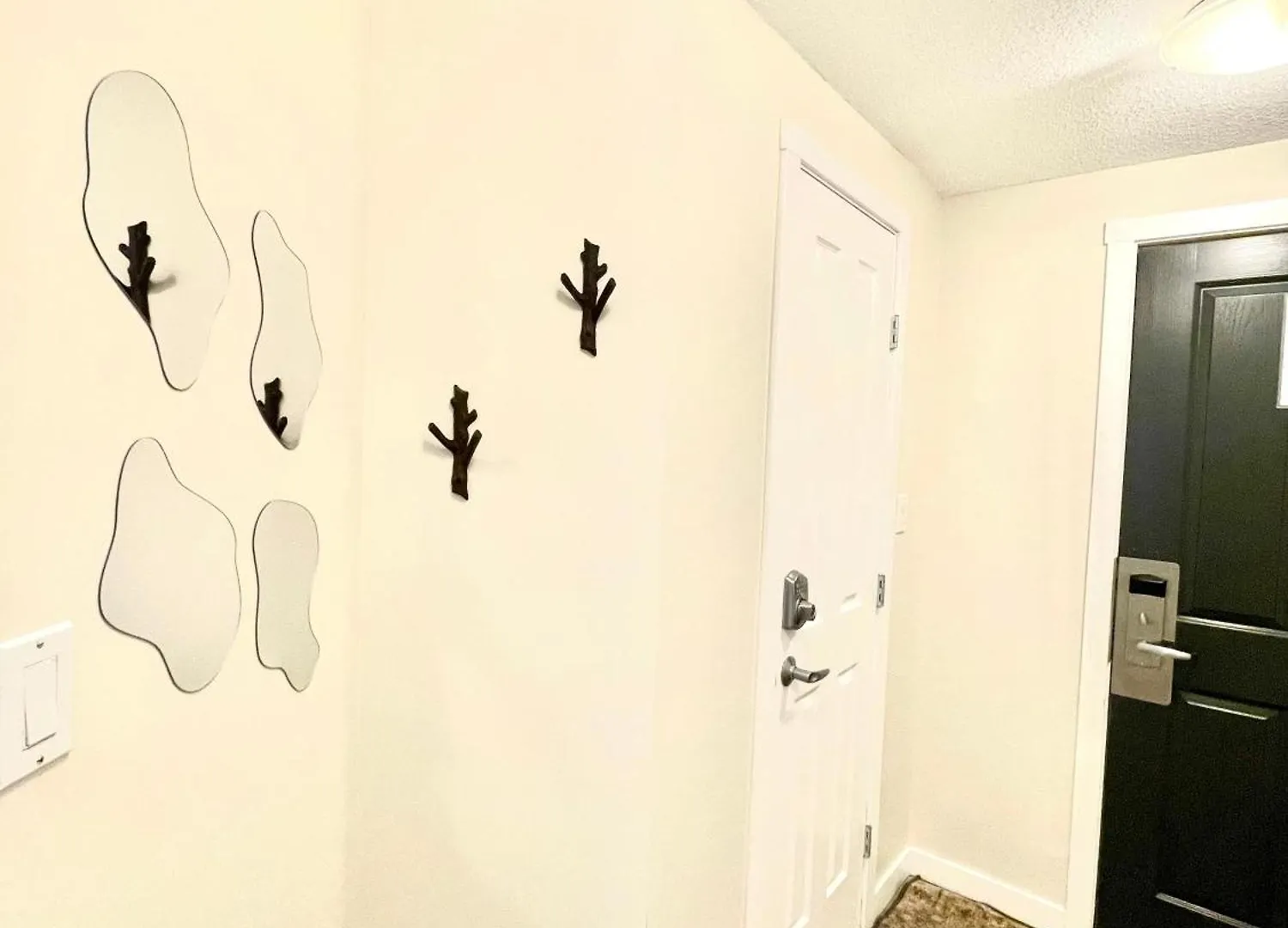 Alpenglow Lodge Bear Wonder One Bedroom By Mva Whistler Canada